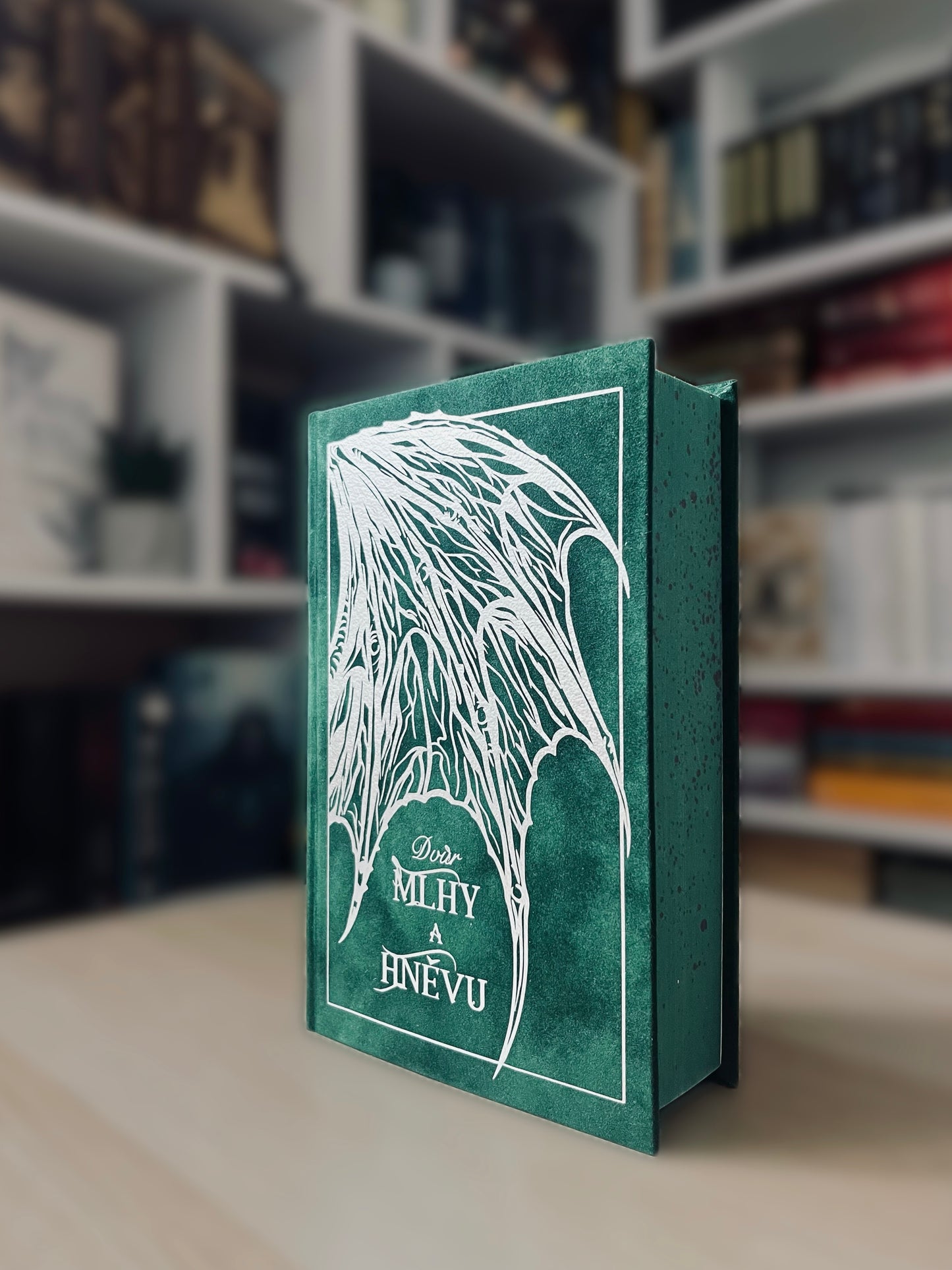 Dvůr Mlhy a Hněvu - Sarah J. Maas